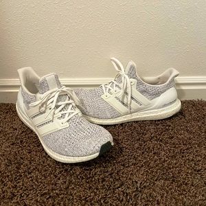 Adidas Ultraboost 4.0